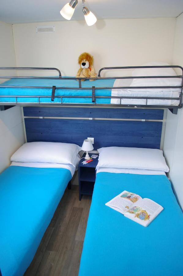 Happy Camp Mobile Homes In Camping Village Rosapineta ロゾリーナ・マーレ エクステリア 写真
